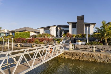 Photo of property in 43 Aquila Drive, Whitianga, 3510