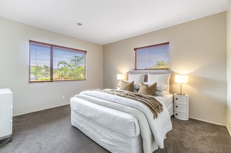 Photo of property in 73m Park Rise, Campbells Bay, Auckland, 0630