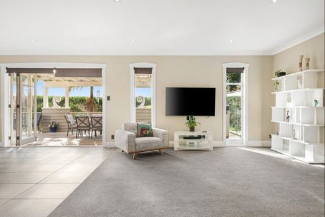 Photo of property in 23 Trigg Road, Huapai, Kumeu, 0810