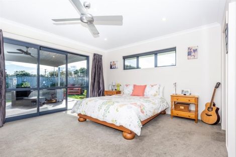 Photo of property in 14 Tuamotu Park, Wainui, Gisborne, 4010