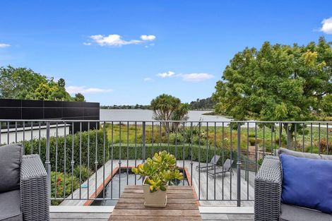 Photo of property in 30 Lake Crescent, Hamilton Lake, Hamilton, 3204