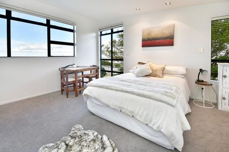 Photo of property in 15 Maire Road, Orewa, 0931