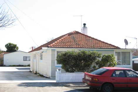 Photo of property in 48 Lismore Street, Merrilands, New Plymouth, 4312