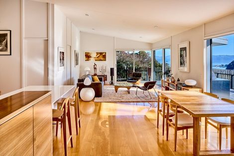 Photo of property in 4 Francis Bell Grove, Lowry Bay, Lower Hutt, 5013