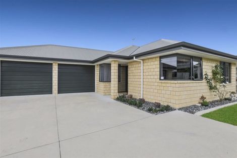 Photo of property in 8 Eliza Place, Grandview Heights, Hamilton, 3200