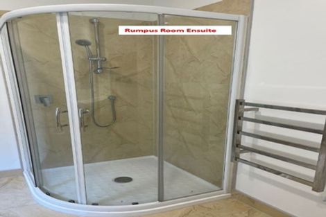 Photo of property in 94 Arran Road, Browns Bay, Auckland, 0630