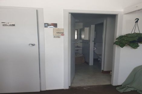 Photo of property in Churchill Flats, 213 The Terrace, Wellington Central, Wellington, 6011