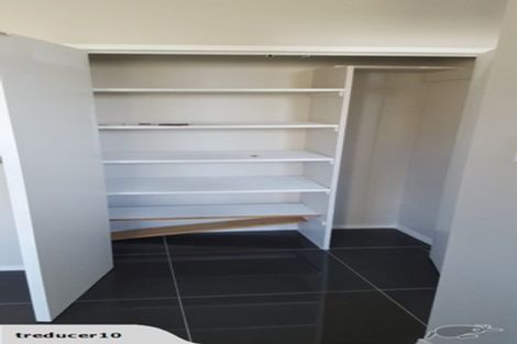 Photo of property in 2/1 Griffen Road, Mount Roskill, Auckland, 1041