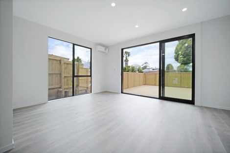 Photo of property in 8/17 Julian Place, Otara, Auckland, 2023
