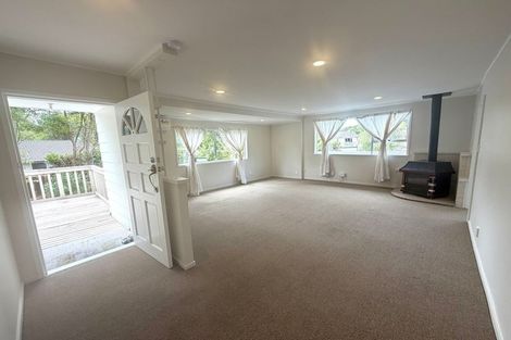 Photo of property in 39 Onedin Place, Titirangi, Auckland, 0604