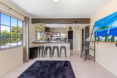 Photo of property in 486 Richardson Road, Mount Roskill, Auckland, 1041