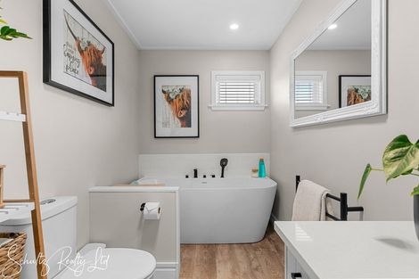 Photo of property in 26 Brynderwyn Road, Brynderwyn, Maungaturoto, 0587