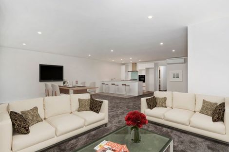 Photo of property in 80c Market Place, Papamoa Beach, Papamoa, 3118