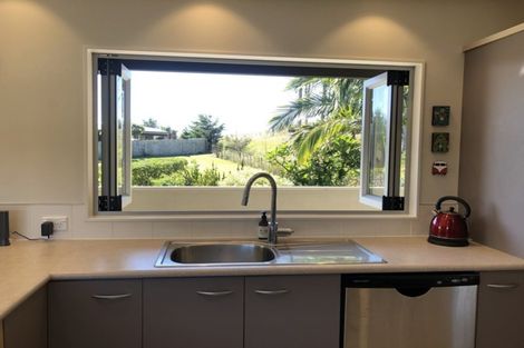 Photo of property in 9 Margaret Way, Langs Beach, Waipu, 0582