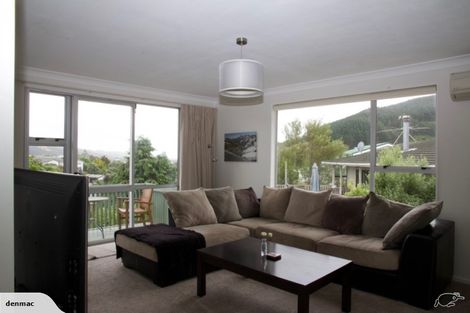 Photo of property in 24 Woodman Drive, Tawa, Wellington, 5028