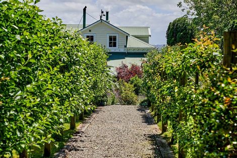 Photo of property in 8 Maungahina Road, Te Ore Ore, Masterton, 5886