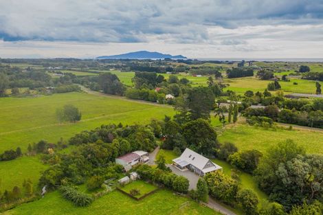 Photo of property in 154 Gear Road, Te Horo, Otaki, 5582