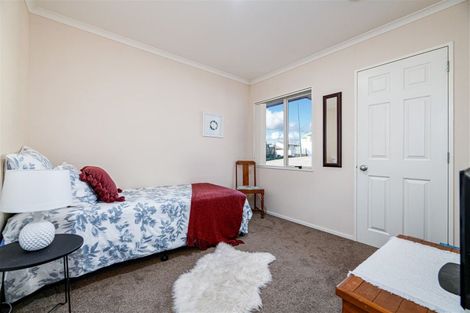 Photo of property in 47 Hewlett Road, Massey, Auckland, 0614