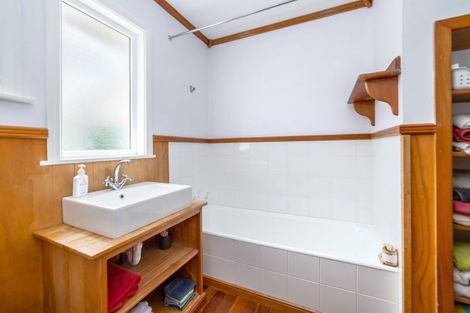 Photo of property in 21 Hupenui Road, Ahikouka, Greytown, 5794