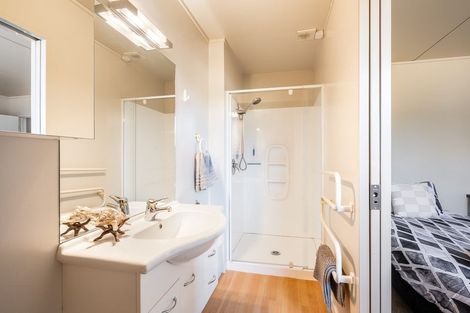 Photo of property in 8/43 Plantation Road, Wanaka, 9305