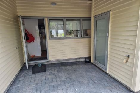 Photo of property in 2/41a Tramway Road, Beach Haven, Auckland, 0626