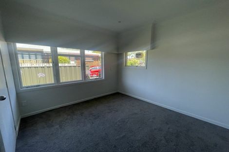 Photo of property in 22 Coles Crescent, Papakura, 2110