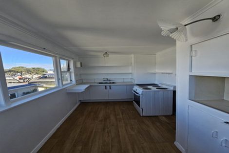 Photo of property in 6 Roxburgh Grove, Petone, Lower Hutt, 5012