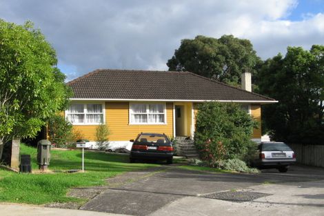 Photo of property in 10 Thomas Rea Place, Te Atatu South, Auckland, 0610