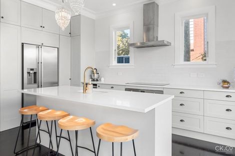 Photo of property in 16 Hinau Street, Woburn, Lower Hutt, 5010