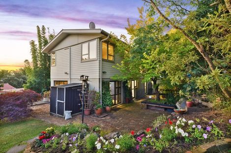 Photo of property in 14 Edgewood Way, Henderson, Auckland, 0612