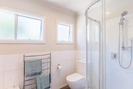 Photo of property in 18 Arawhata Road, Paraparaumu, 5032