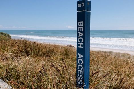 Photo of property in 128b Karewa Parade, Papamoa Beach, Papamoa, 3118