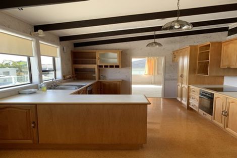 Photo of property in 17 Waller Avenue, Bucklands Beach, Auckland, 2012