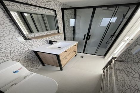 Photo of property in 8 Rangimarie Close, Opaheke, Papakura, 2113