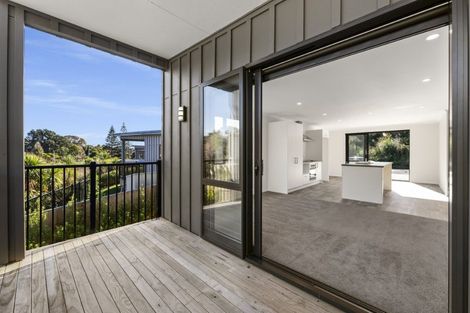 Photo of property in 10 Wrybill Way, Welcome Bay, Tauranga, 3112