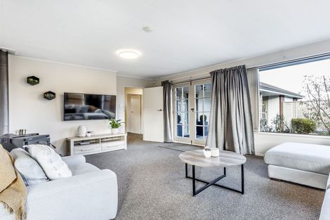 Photo of property in 2 Kent Place, Mosgiel, 9024