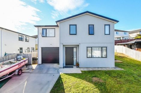 Photo of property in 22 Kirikiri Drive, Papakura, 2110