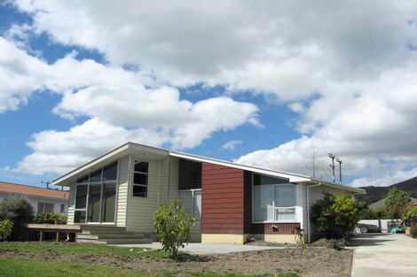 Photo of property in 30 Cobham Crescent, Stoke, Nelson, 7011