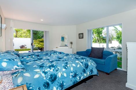 Photo of property in 9 Avoca Valley Road, Heathcote Valley, Christchurch, 8022