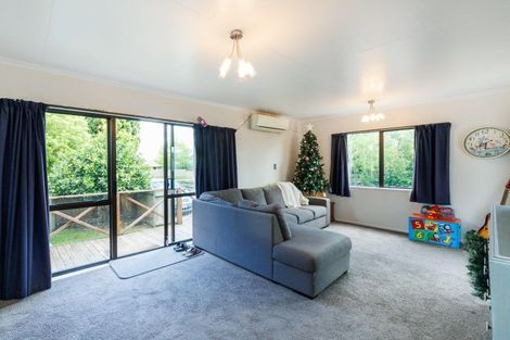 Photo of property in 27 Newton Place, Westbrook, Palmerston North, 4412