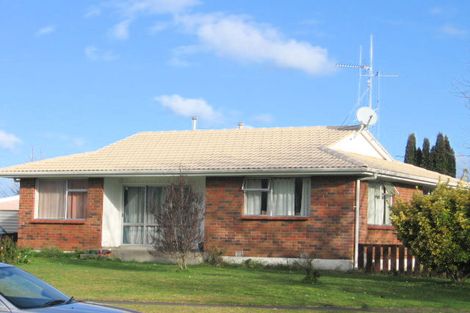 Photo of property in 53 Oakfield Crescent, Pukete, Hamilton, 3200