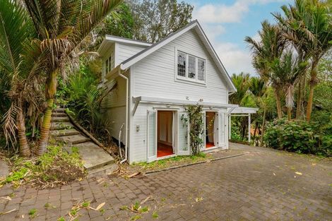 Photo of property in 209 Motutara Road, Muriwai, Waimauku, 0881
