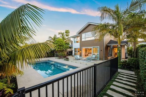 Photo of property in 284e Schnapper Rock Road, Schnapper Rock, Auckland, 0632