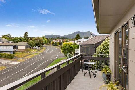 Photo of property in 4 Kempton Place, Richmond Heights, Taupo, 3330