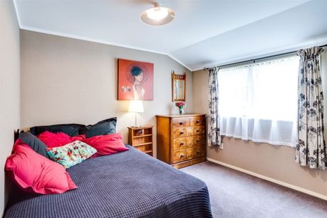 Photo of property in 45 Whiting Crescent, Greenmeadows, Napier, 4112