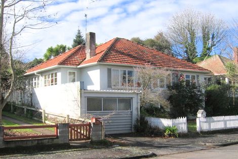 Photo of property in 52 Plunket Terrace, Hamilton East, Hamilton, 3216