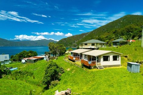 Photo of property in 2243 Te Towaka-port Ligar Road, Bulwer, French Pass, 7193