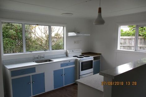 Photo of property in 25 Heperi Street, Waikanae Beach, Waikanae, 5036