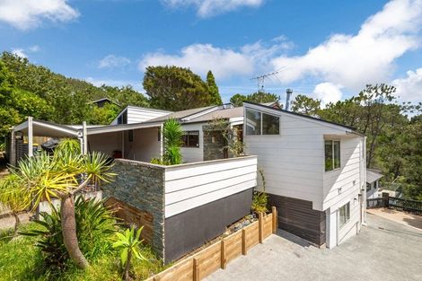 Photo of property in 5 Saddleback Rise, Murrays Bay, Auckland, 0630