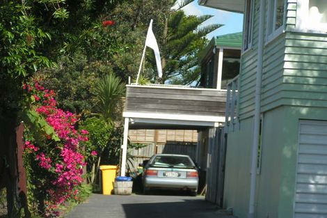 Photo of property in 2/14 Tiber Road, Forrest Hill, Auckland, 0620